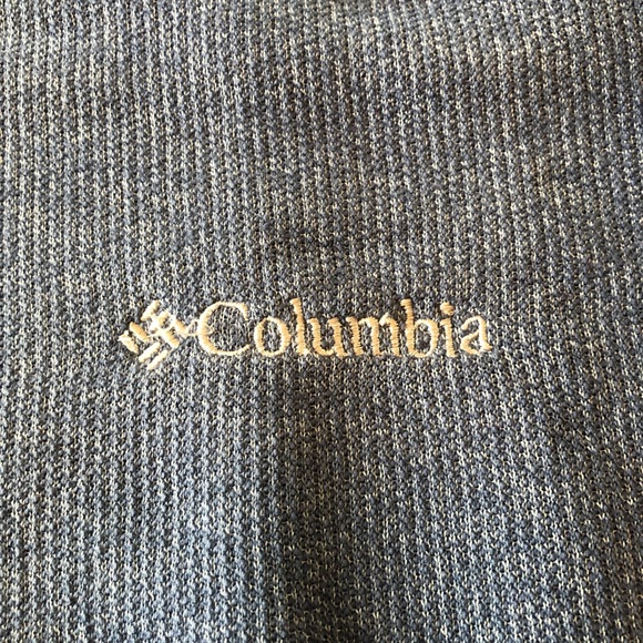 Columbia Large Sweatshirt - Picture 3 of 7